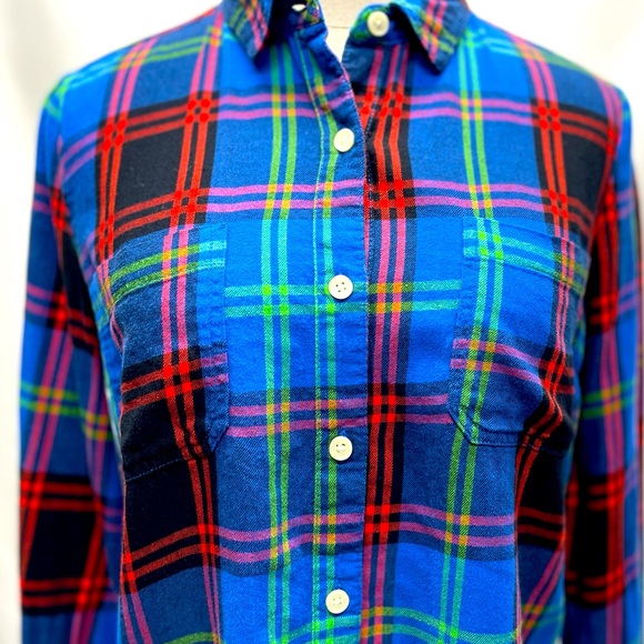 Old Navy Women’s Classic Plaid Shirt Sz Small - Picture 2 of 6